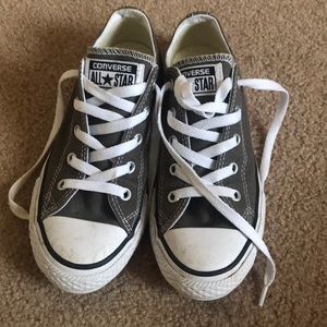 Boys Converse Size 1 **Barely worn**